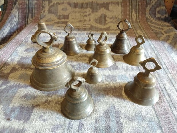 Authentieke vintage bronze bellen (groot) 1000 - 1400 gram